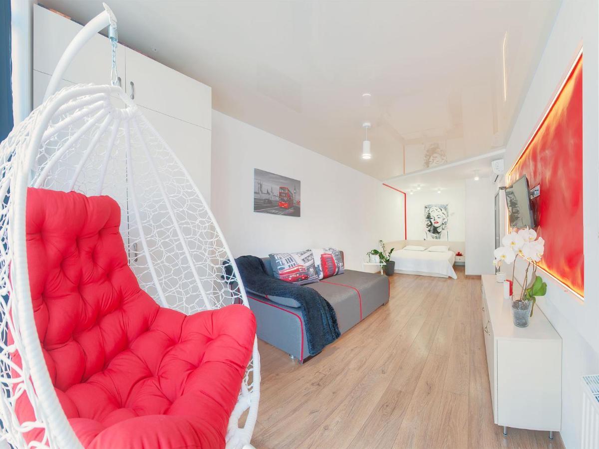 Monro Apartment Lviv Buitenkant foto